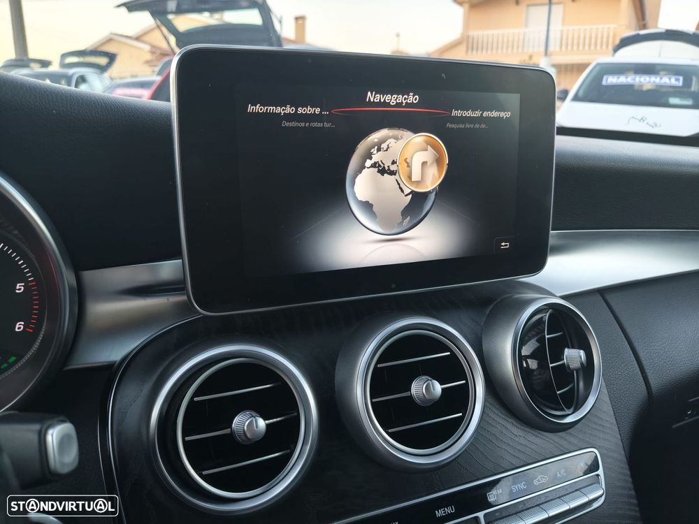 Mercedes-Benz C 300 h AMG Line - 18