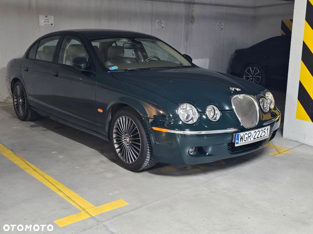 Jaguar S-Type 4.2 V8 Executive - 40