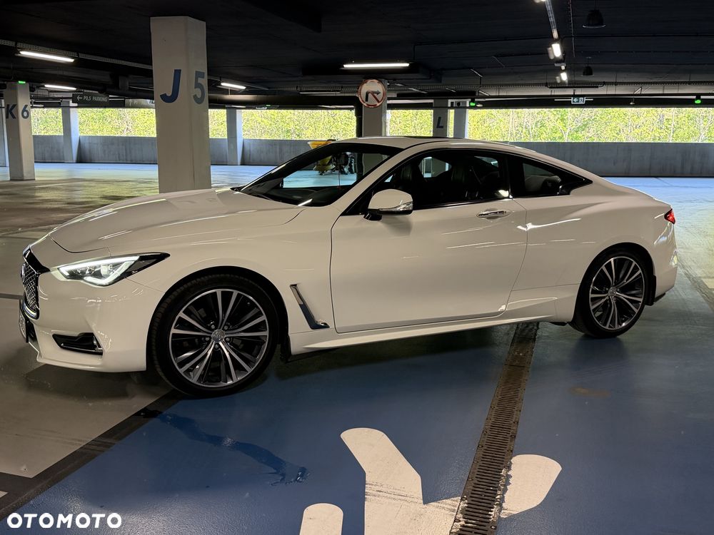 Infiniti Q60 - 2