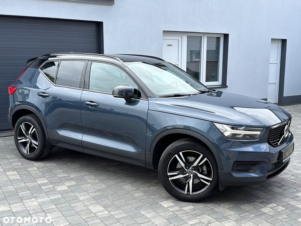 Volvo XC 40 B3 B DKG Ultra Dark - 22