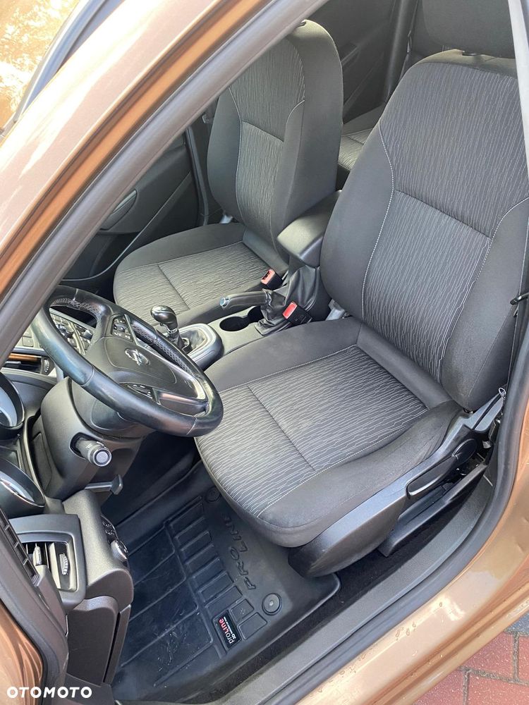 Opel Astra 1.4 T Active EU6 - 18