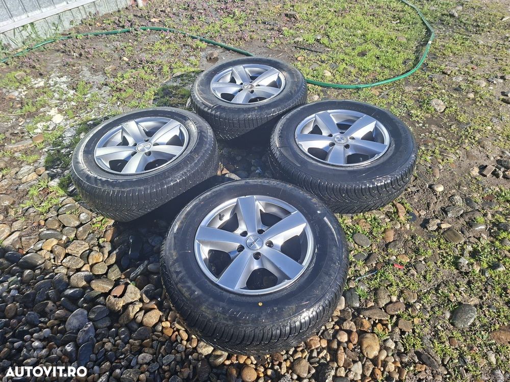 Jante Duster Suzuki grand vitara cu cauciucuri  215/70r16 - 2