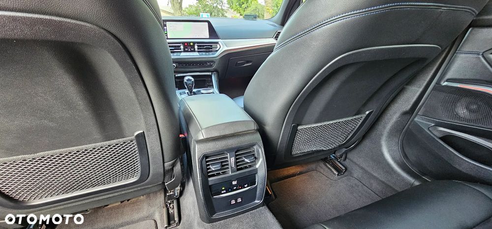 BMW Seria 3 320d xDrive M Sport sport - 11