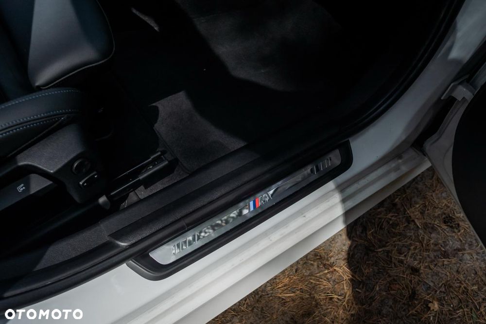 BMW Seria 3 320d xDrive M Sport Shadow sport - 23