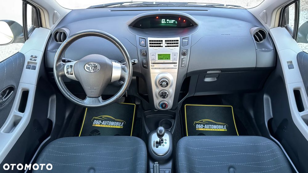 Toyota Yaris 1.3 Sol - 5