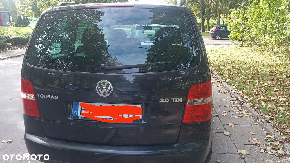 Volkswagen Touran 2.0 TDI Highline - 2