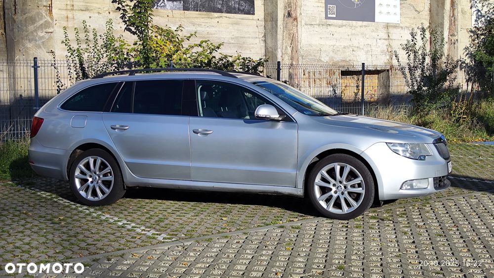 Skoda Superb Combi 2.0 TDI Ambition - 5