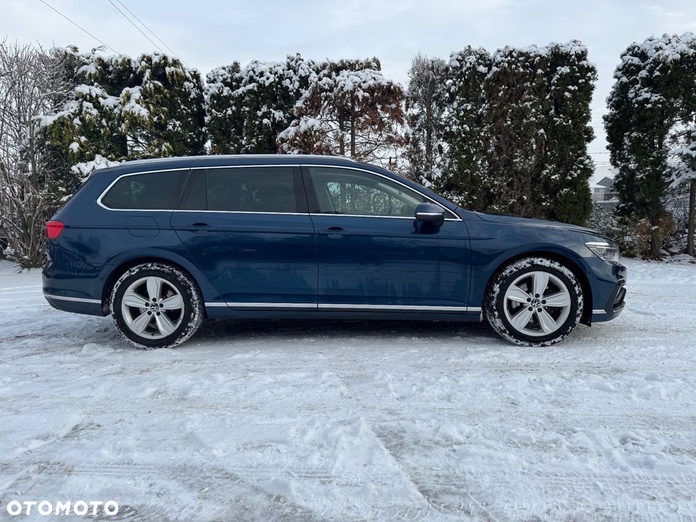 Volkswagen Passat Variant 2.0 TDI EVO Elegance DSG - 14