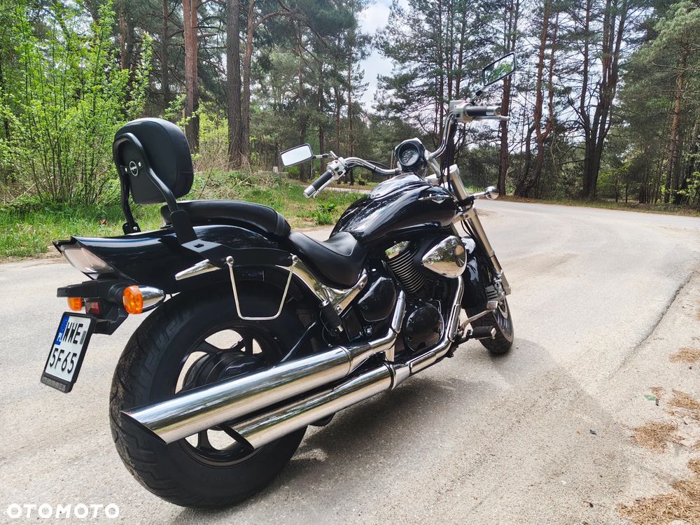 Suzuki Intruder - 3