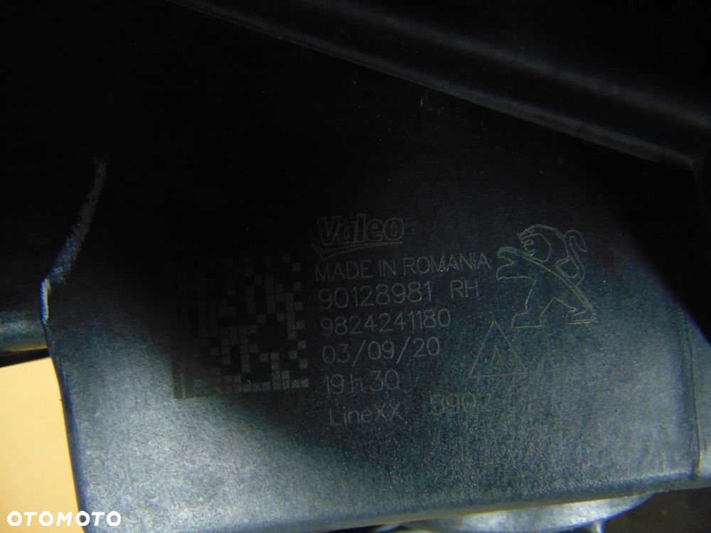Halogen Drl Prawy PEUGEOT 208 II 2008 II 9824241180 - 3