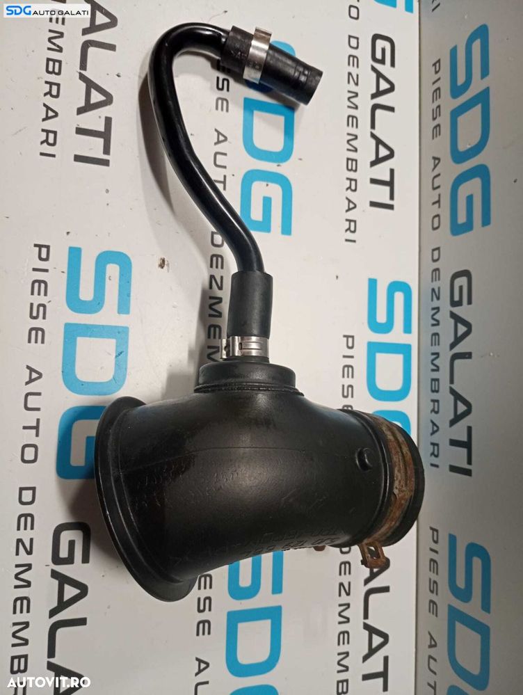 Tub Tubulatura Racord Furtun Conducta Tub Admisie Aer Skoda Fabia 2 1.2 B BZG CEVA CGPA CHTA CJLA CJLB 2007 - 2014 Cod 5J0129684 [2884] - 2
