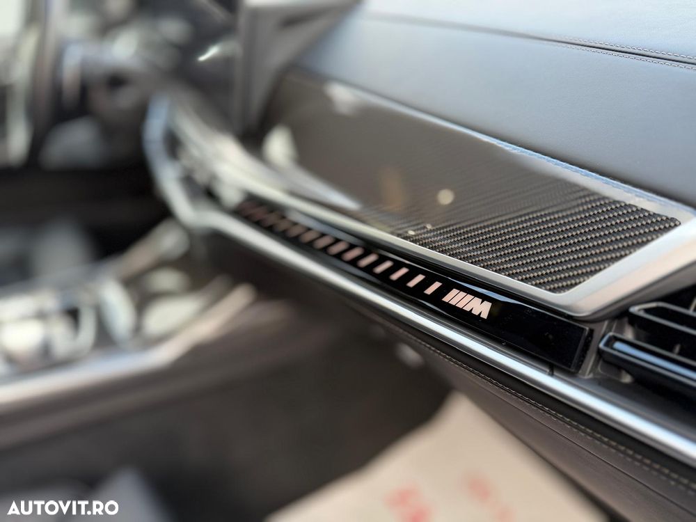 BMW X7 M60i xDrive AT MHEV - 29