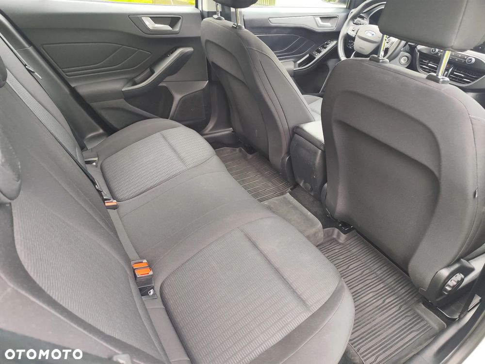 Ford Focus 1.5 EcoBlue SCR Active - 12
