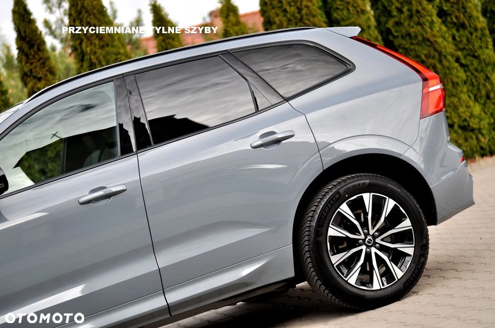 Volvo XC 60 B4 D Plus Dark - 8