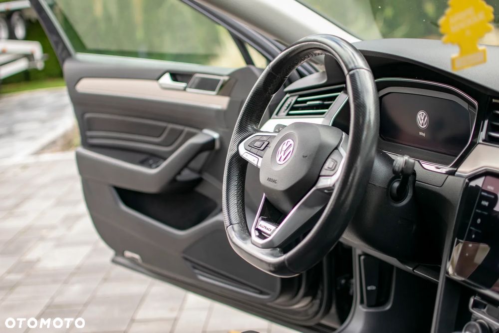 Volkswagen Passat Alltrack - 38