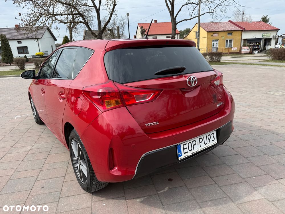 Toyota Auris 2.0 D-4D Dynamic - 27