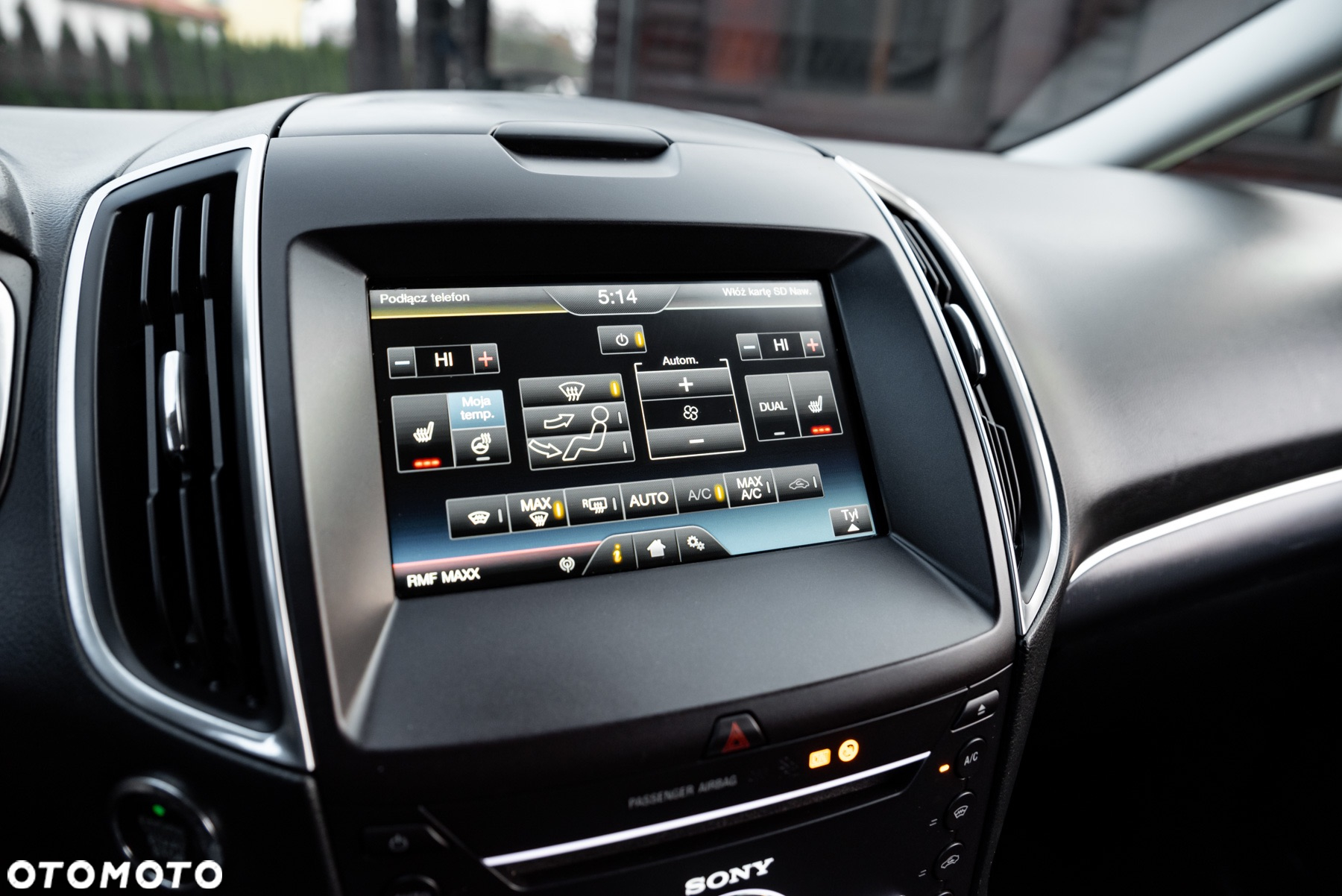 Ford S-Max - 36