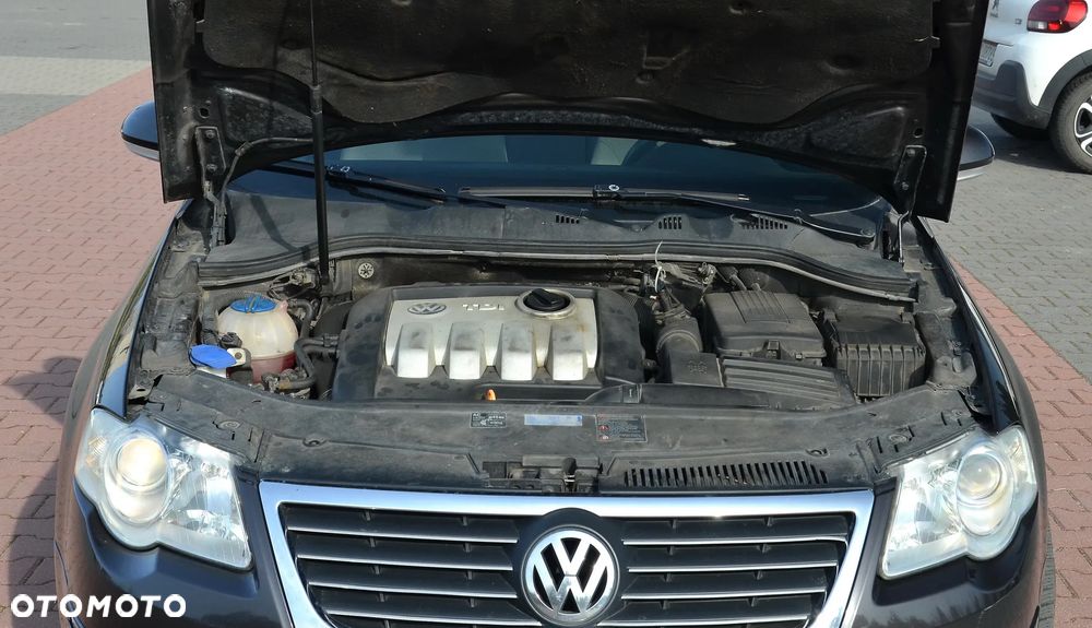 Volkswagen Passat - 11