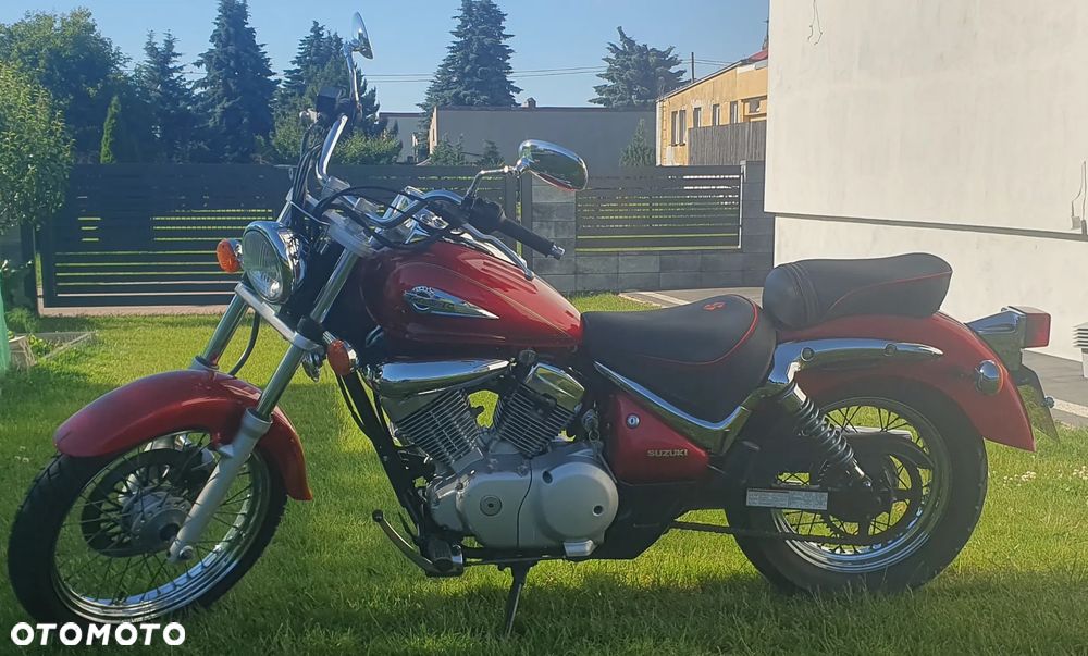 Suzuki Intruder - 6
