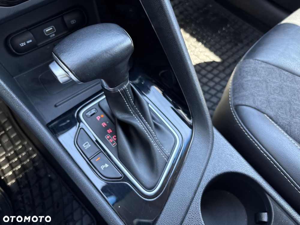 Kia Niro - 15