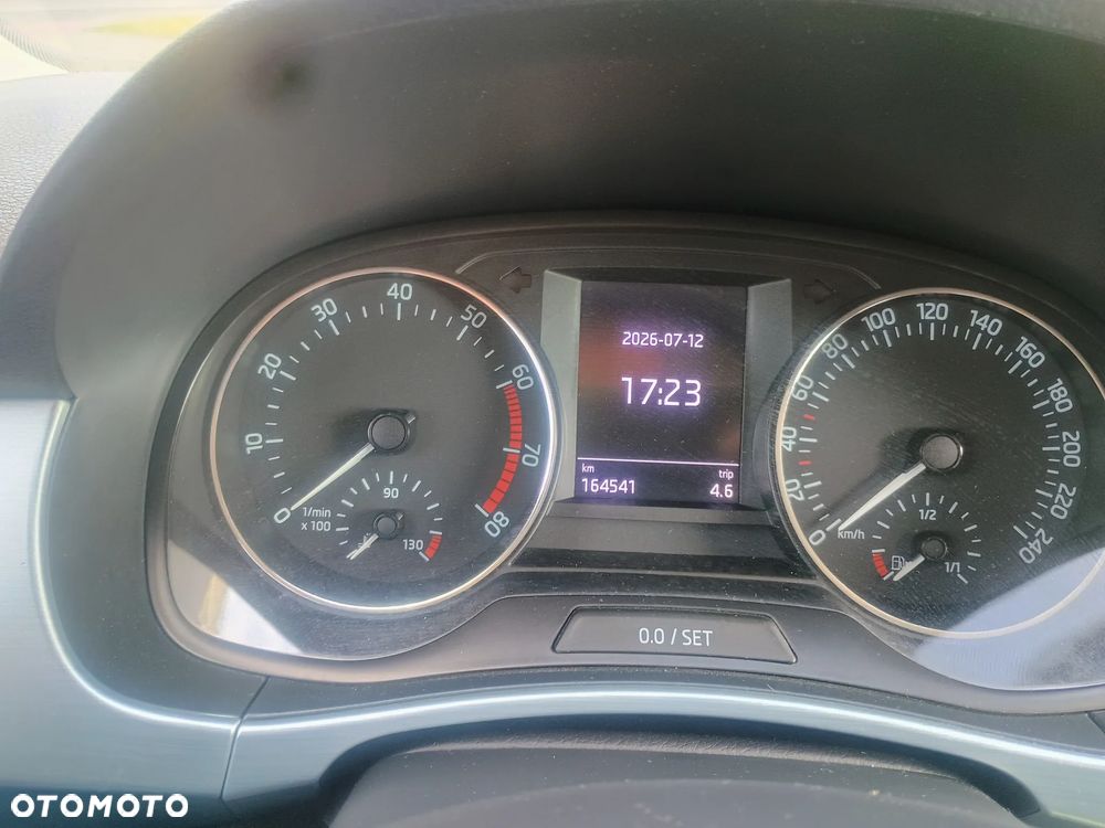 Skoda Fabia 1.0 Ambition - 17