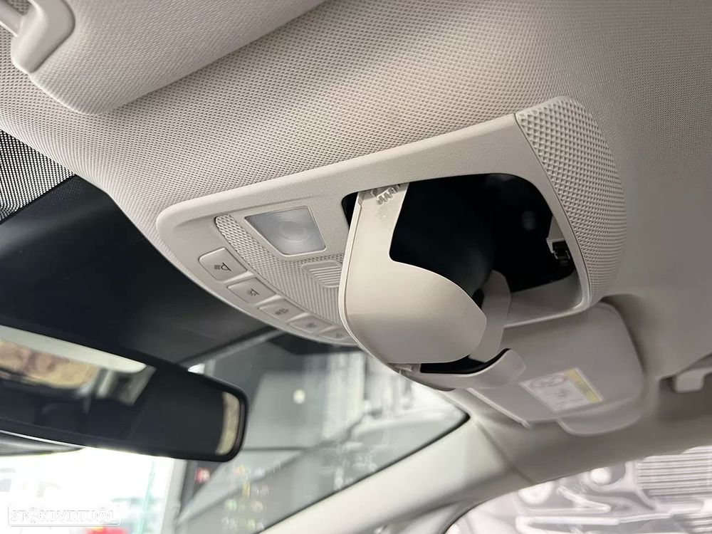 Ford S-Max 2.0 TDCi Titanium - 24