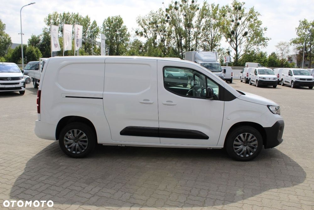 Peugeot Partner - 8