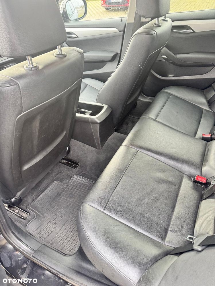 BMW X1 xDrive18d - 9