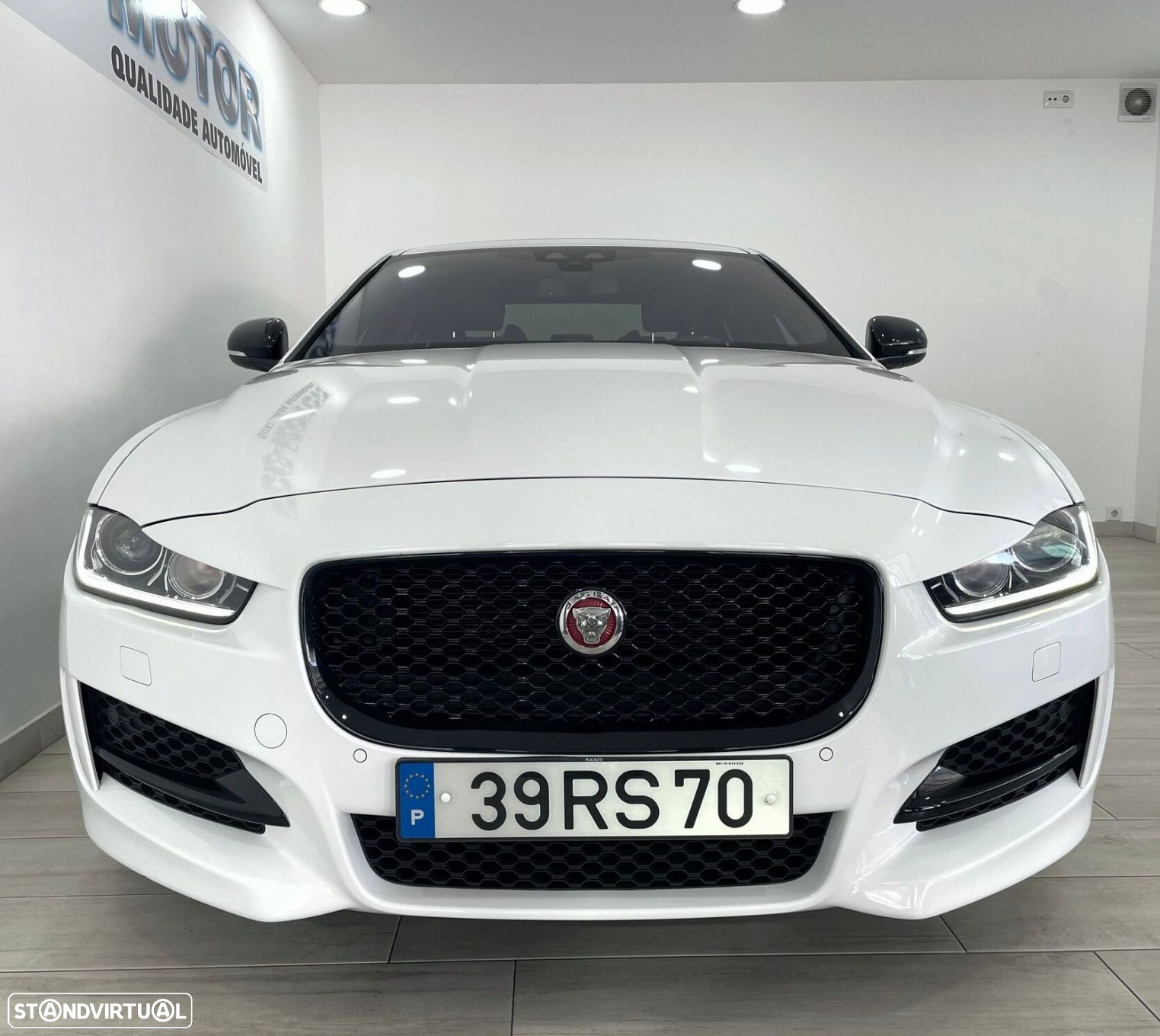 Jaguar XE 2.0 D R-Sport Aut. - 12