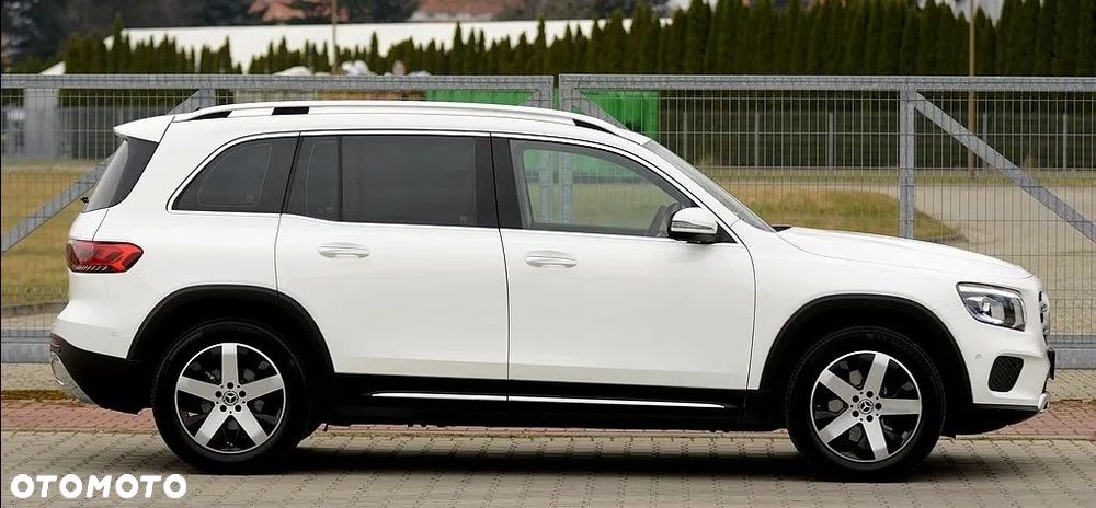 Mercedes-Benz GLB 200 d 8G-DCT Progressive - 17