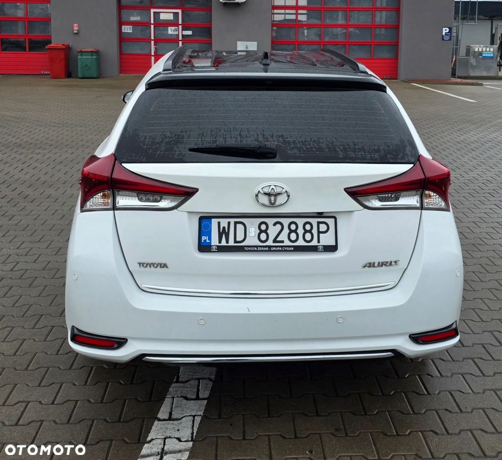 Toyota Auris 1.4 D-4D Comfort - 4