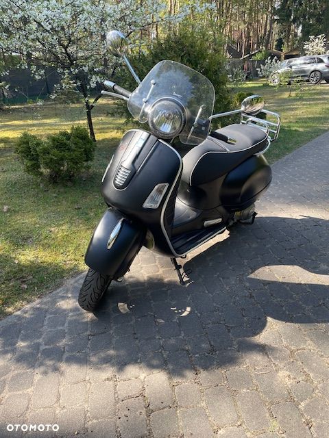 Vespa GTS - 8