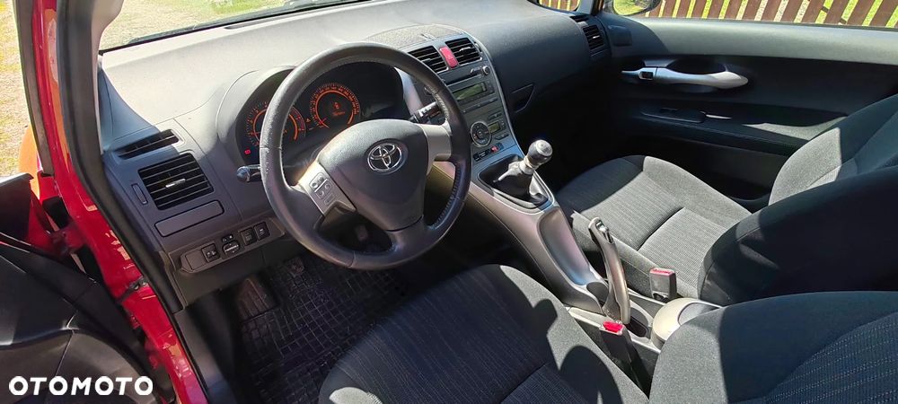 Toyota Auris 1.33 VVT-i Classic - 10