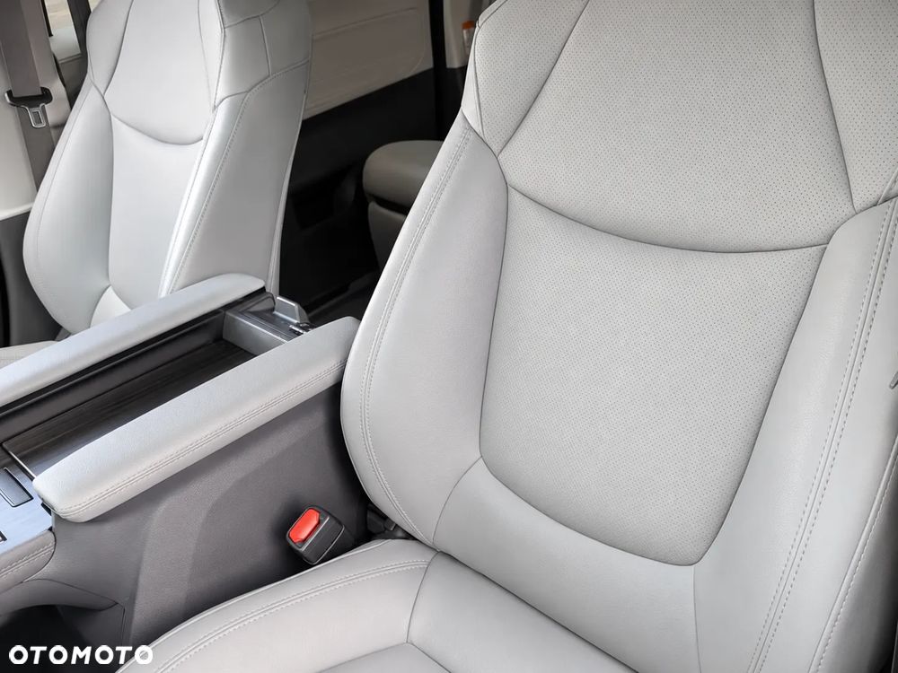Toyota Sienna - 19