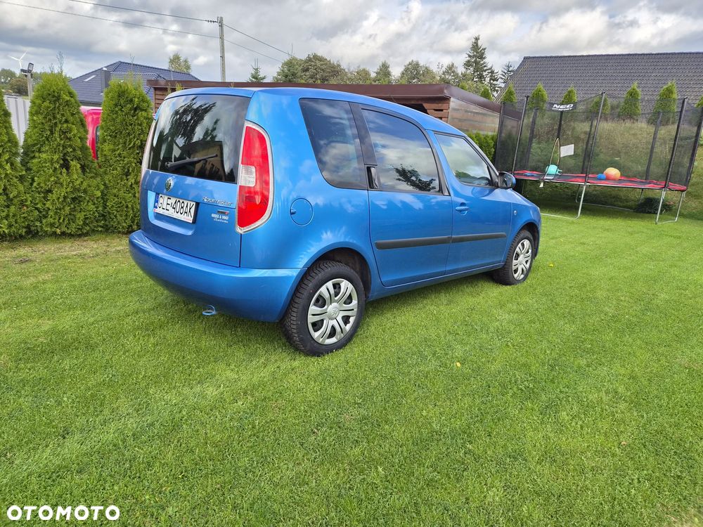 Skoda Roomster 2009 photo 3