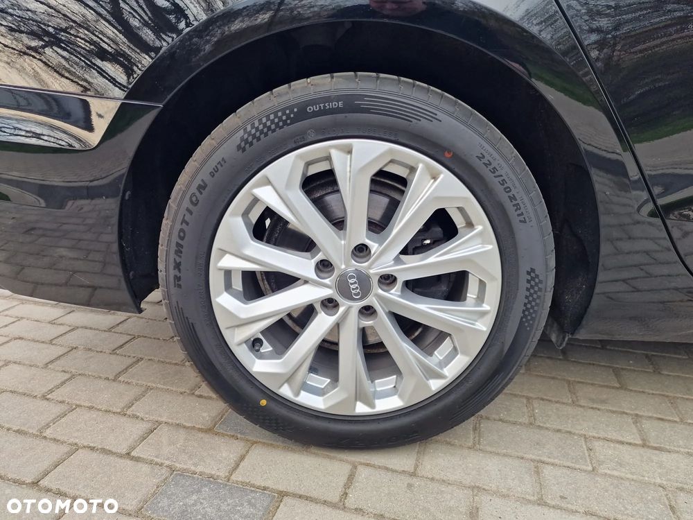 Audi A4 Avant 35 TDI S tronic - 33