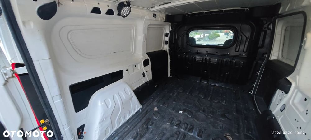 Fiat Doblo II - 17