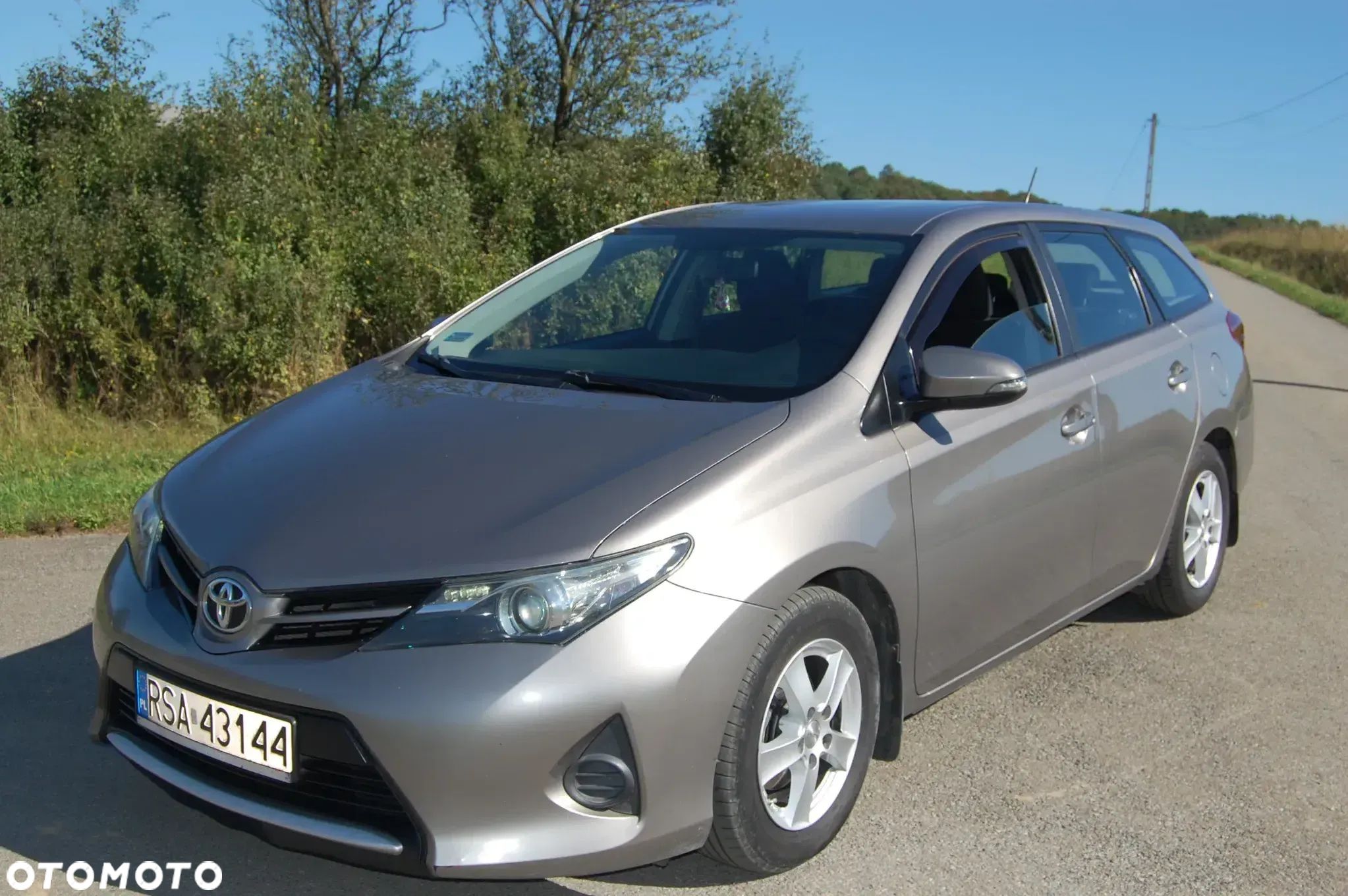 Toyota Auris 1.4 D-4D Active - 1