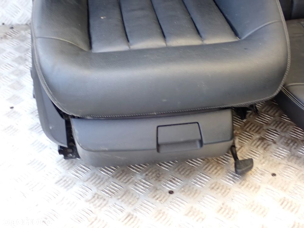 MERCEDES W212 FOTEL PRZEDNI PRAWY / LEWY ORAZ KANAPA TYLNIA SKÓRA KOMPLET - 12