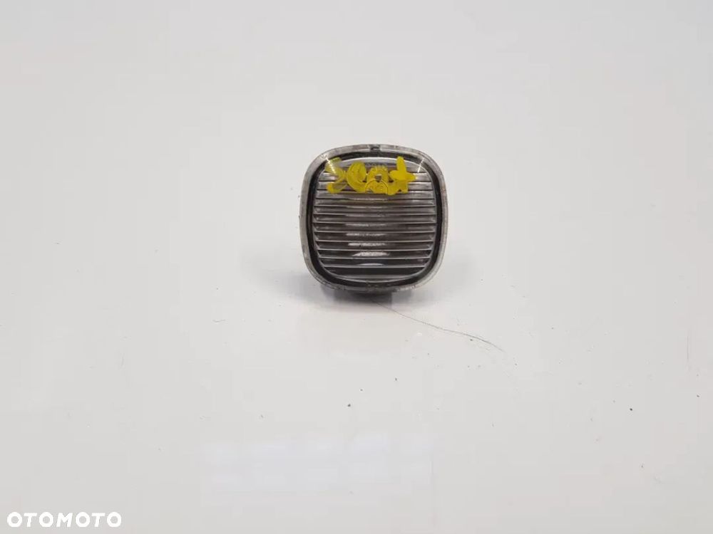 Kierunkowskaz boczny błotnika Seat ibiza II Audi 6k0949127 - 1