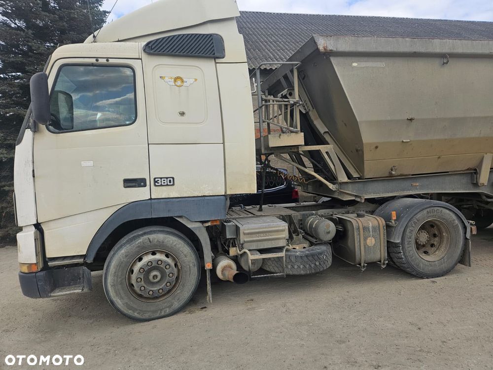 Volvo FH12 - 2