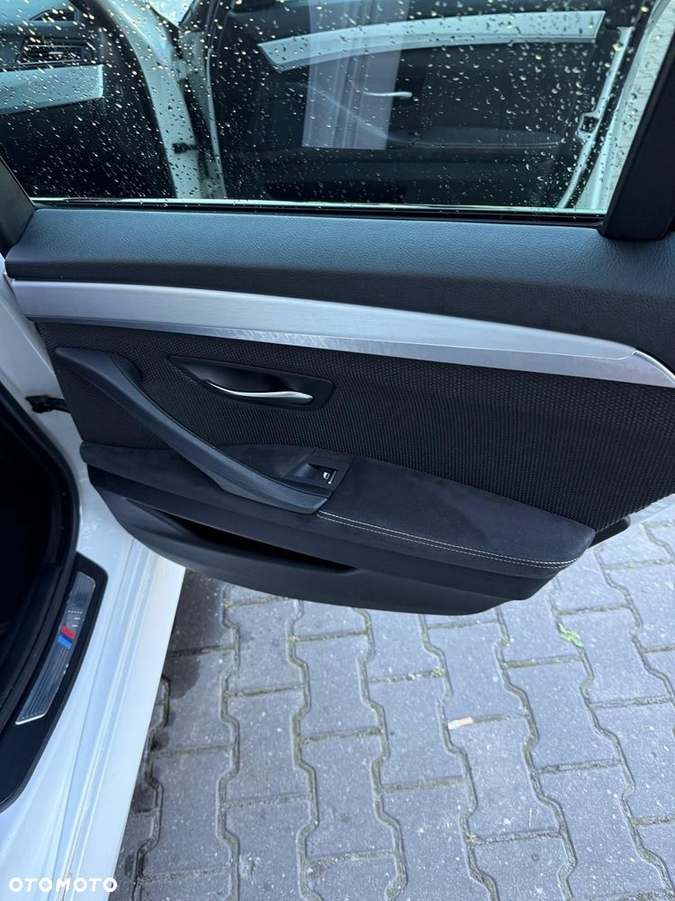 BMW Seria 5 530d Blue Performance Sport-Aut - 14