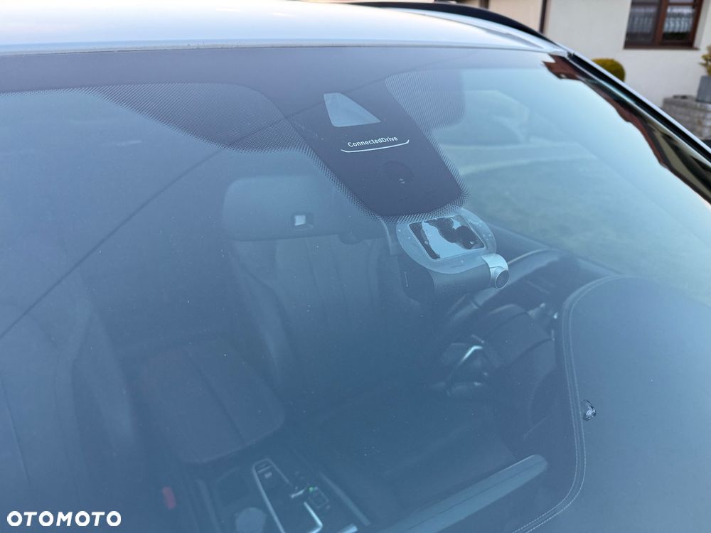 BMW X5 xDrive50i Sport-Aut - 24