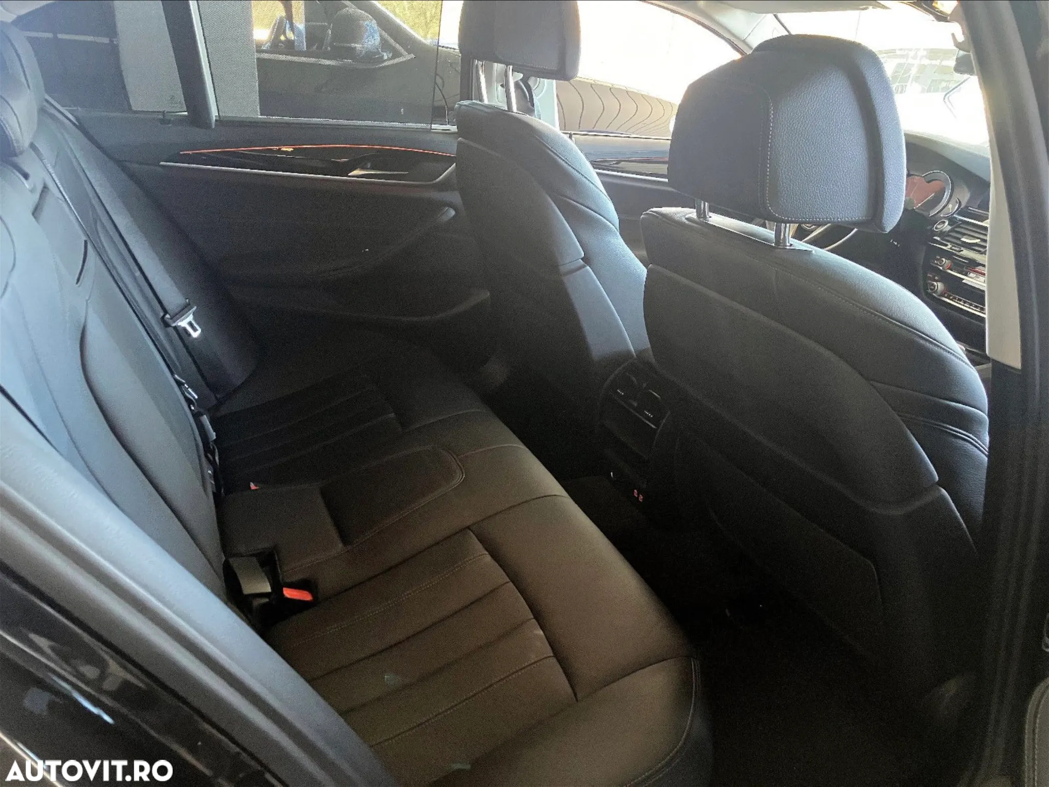 BMW Seria 5 520d AT - 12