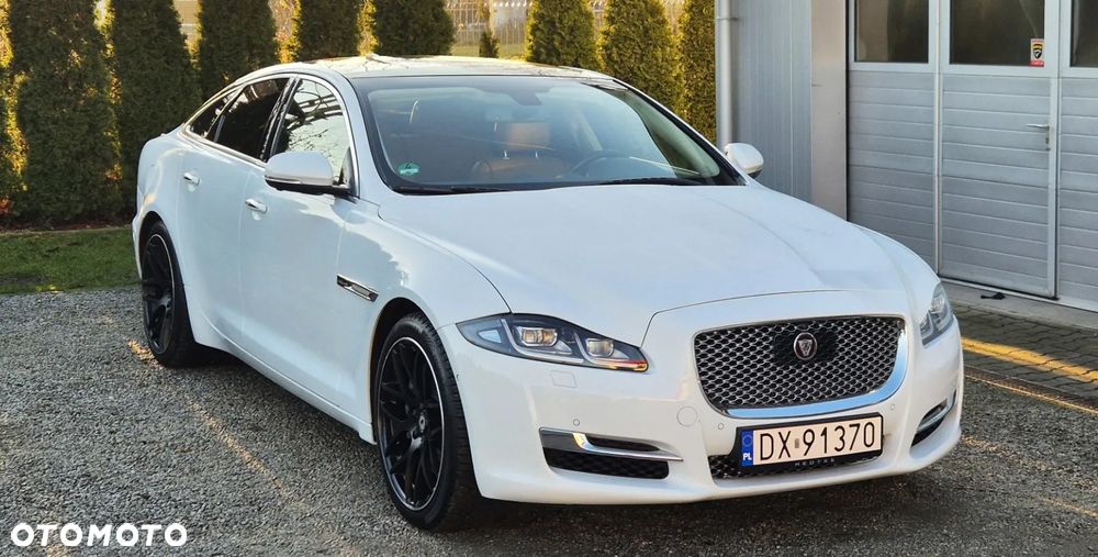 Jaguar XJ 3.0 V6 Portfolio - 8