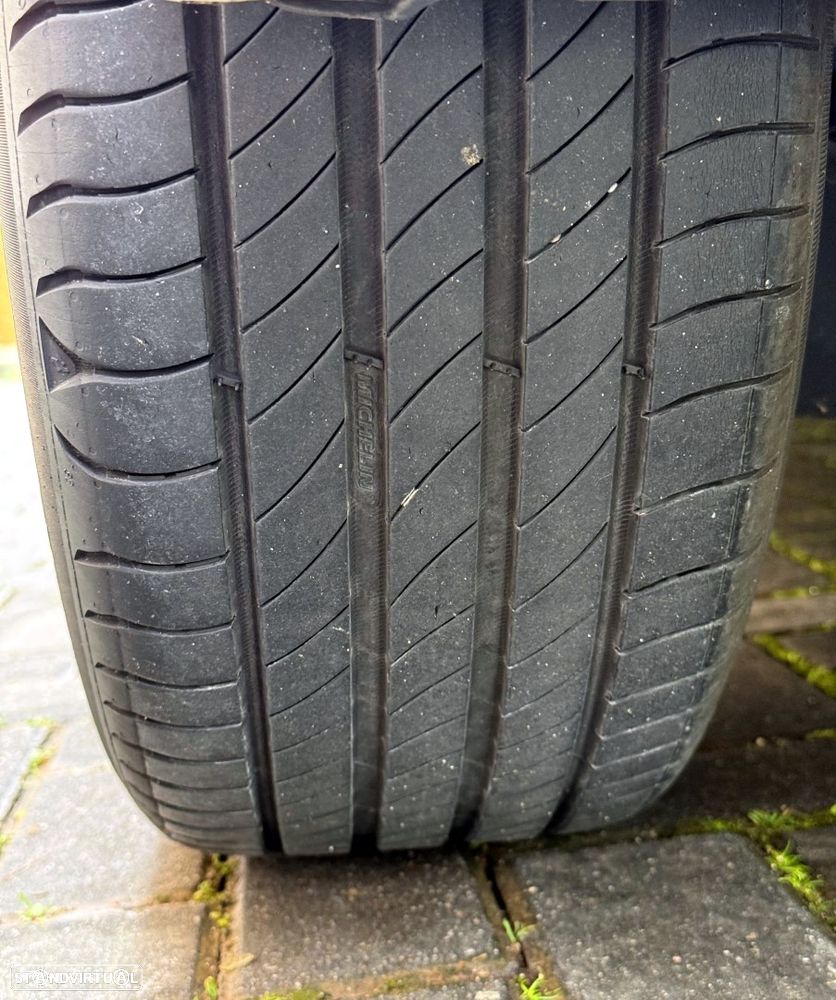 Peugeot 208 1.2 PureTech Active - 25