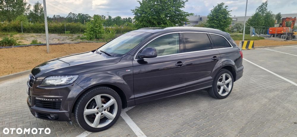 Audi Q7 - 1
