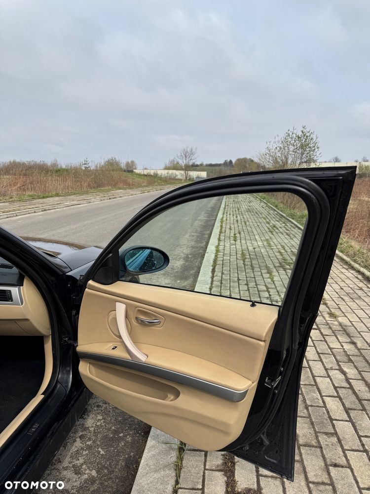 BMW Seria 3 318d - 15