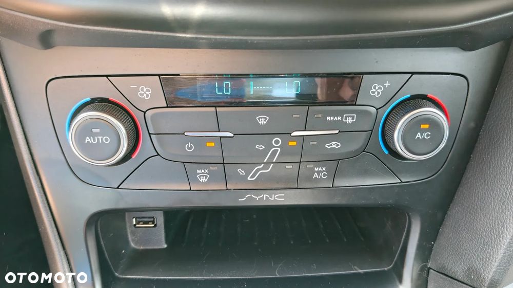 Ford Focus 1.0 EcoBoost SYNC Edition ASS - 16