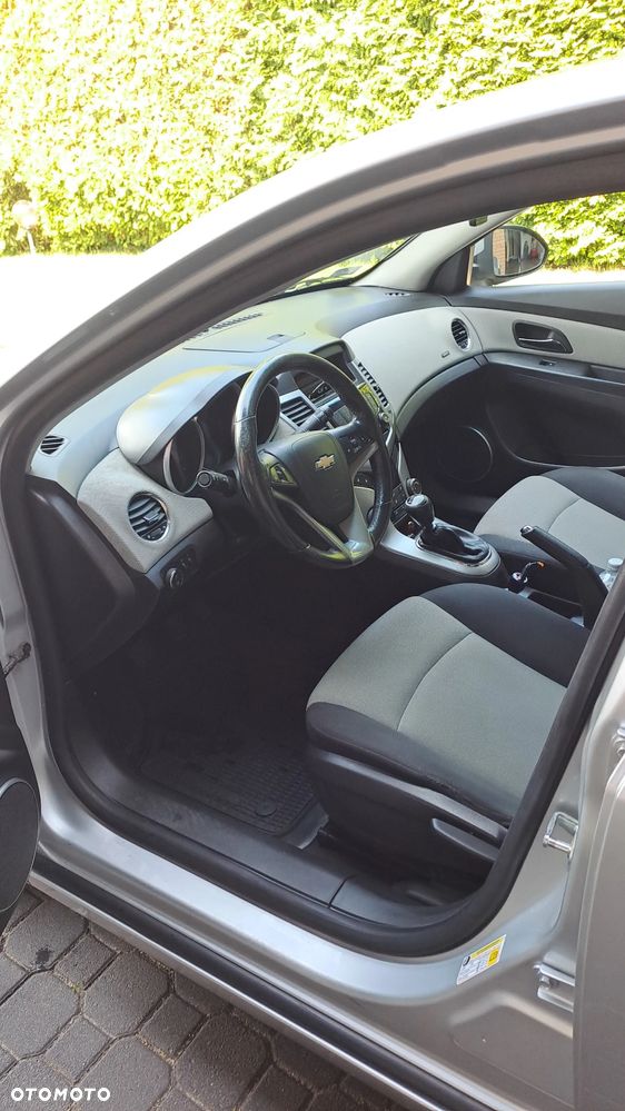 Chevrolet Cruze 1.6 LT - 3